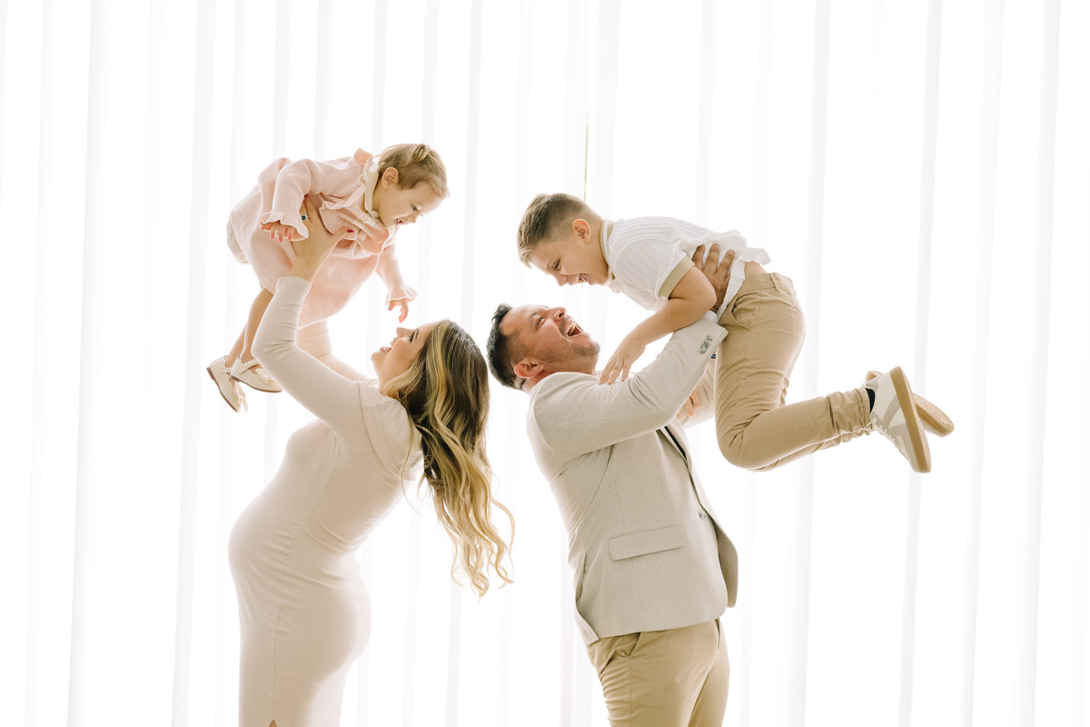 Sugar land family portrait session at Solarium studios Richmond tx family photographer