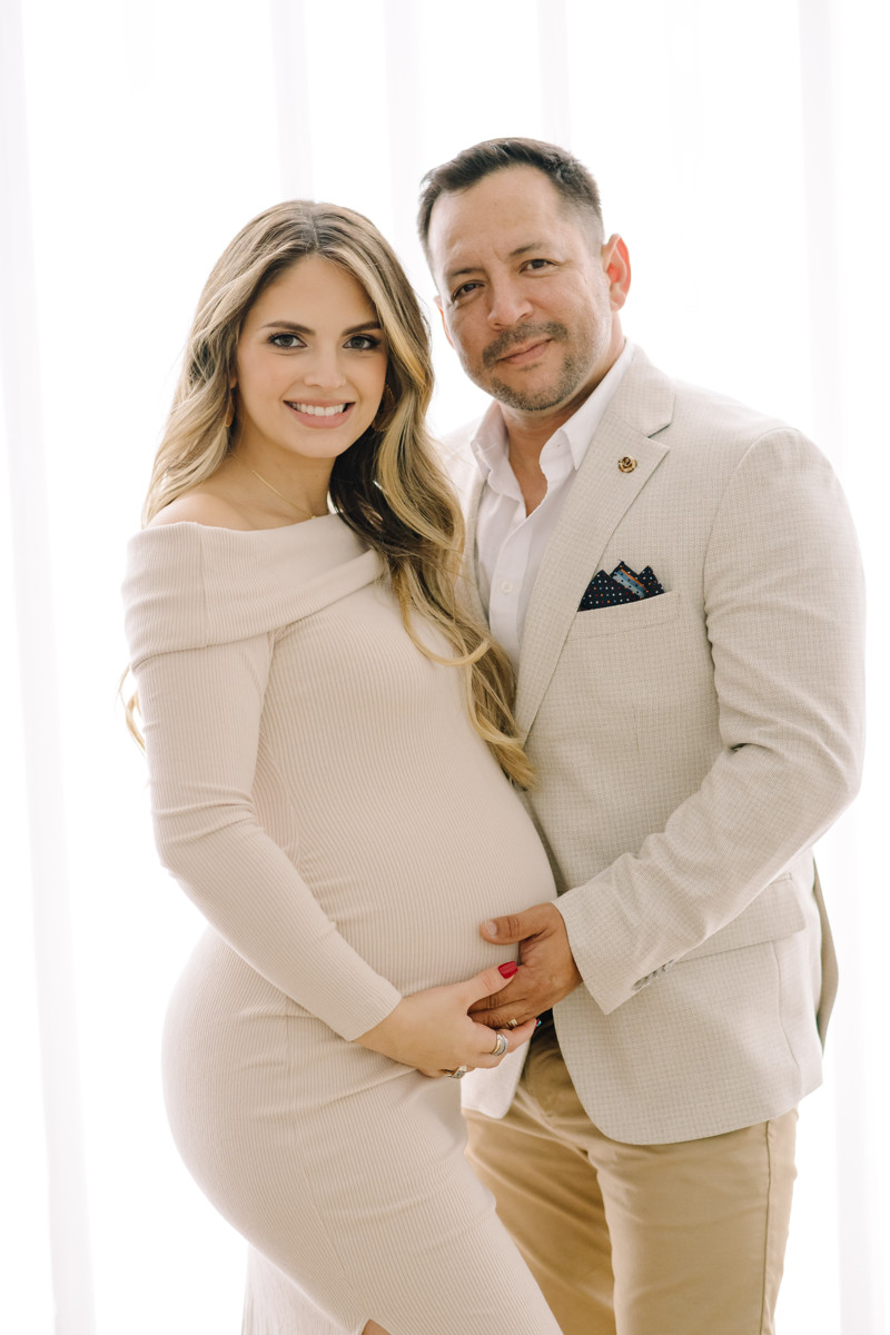 Sugar land family portrait session at Solarium studios Richmond tx family photographer