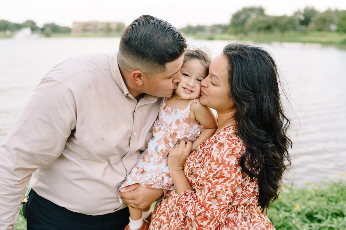 Sugar land family portrait session houston family photographer