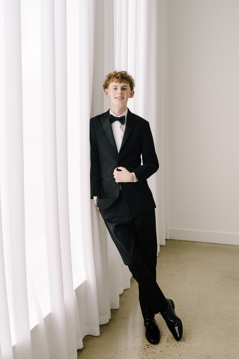 houston senior boy photographer knpotrait photography high school graduation portrait